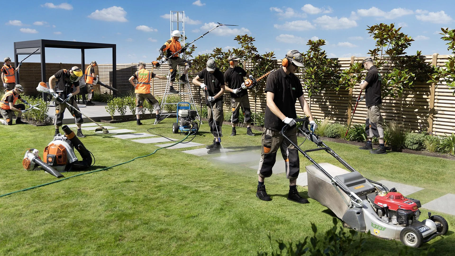 Yad Al Ma professional landscape team